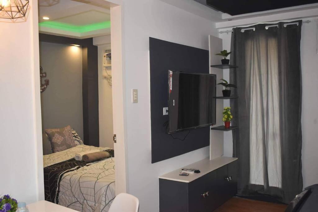 Ar02 1Bedroom Condo Unit With Free Pool, Hbo, Netflix & Wifi ダバオ　シティ エクステリア 写真