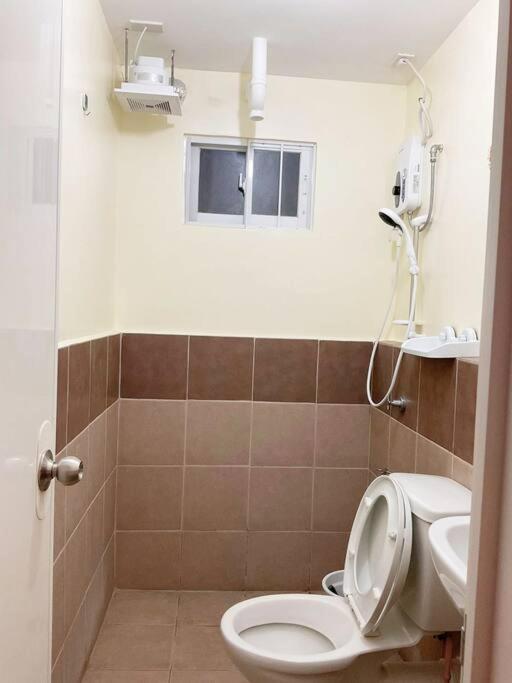 Ar02 1Bedroom Condo Unit With Free Pool, Hbo, Netflix & Wifi ダバオ　シティ エクステリア 写真